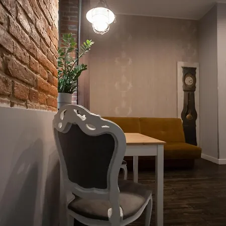 Atlasowy By Good Time